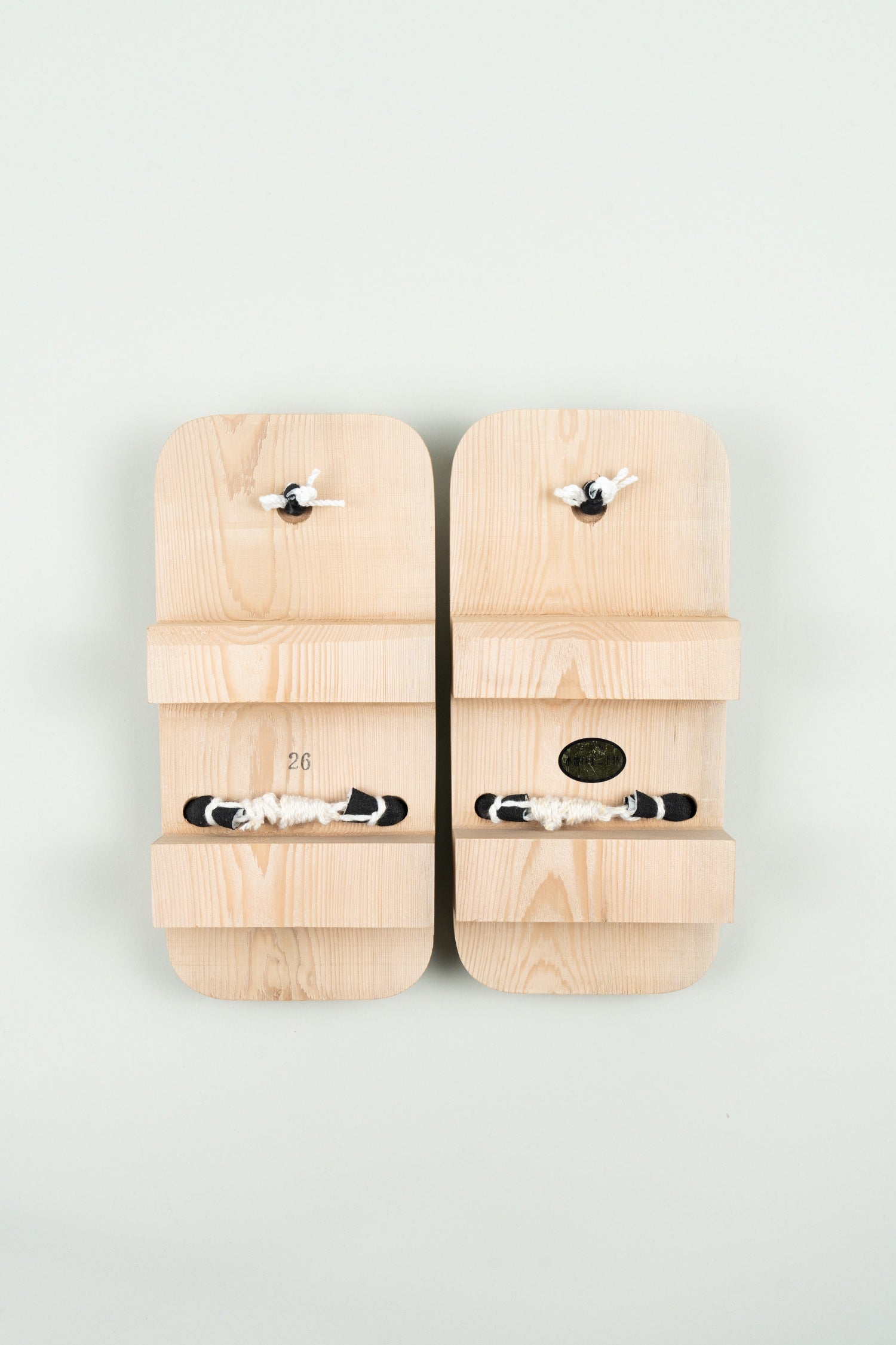 ISAMI GETA-ukon- two- – イサミ足袋本舗