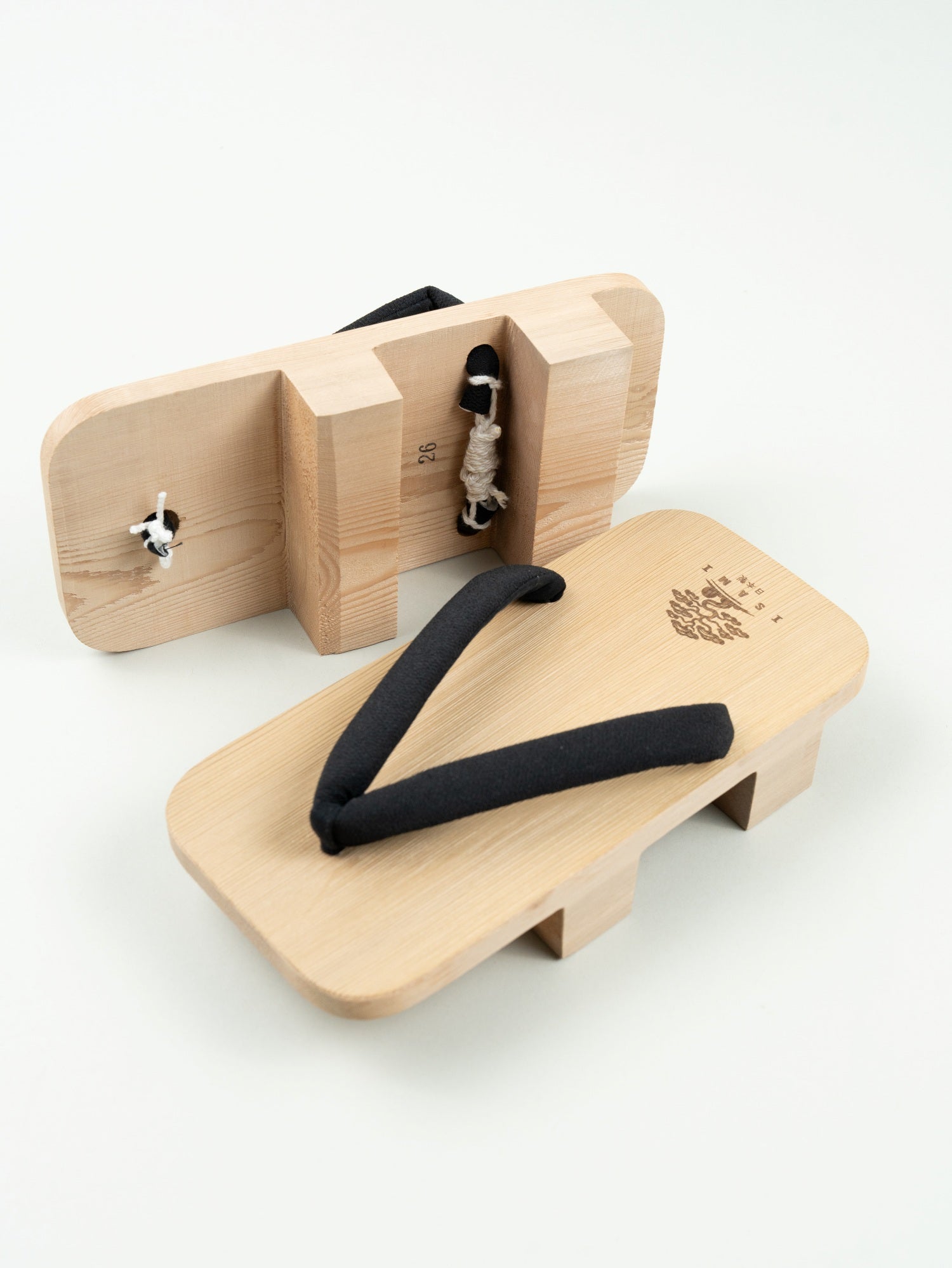 ISAMI GETA-ukon- two- – イサミ足袋本舗